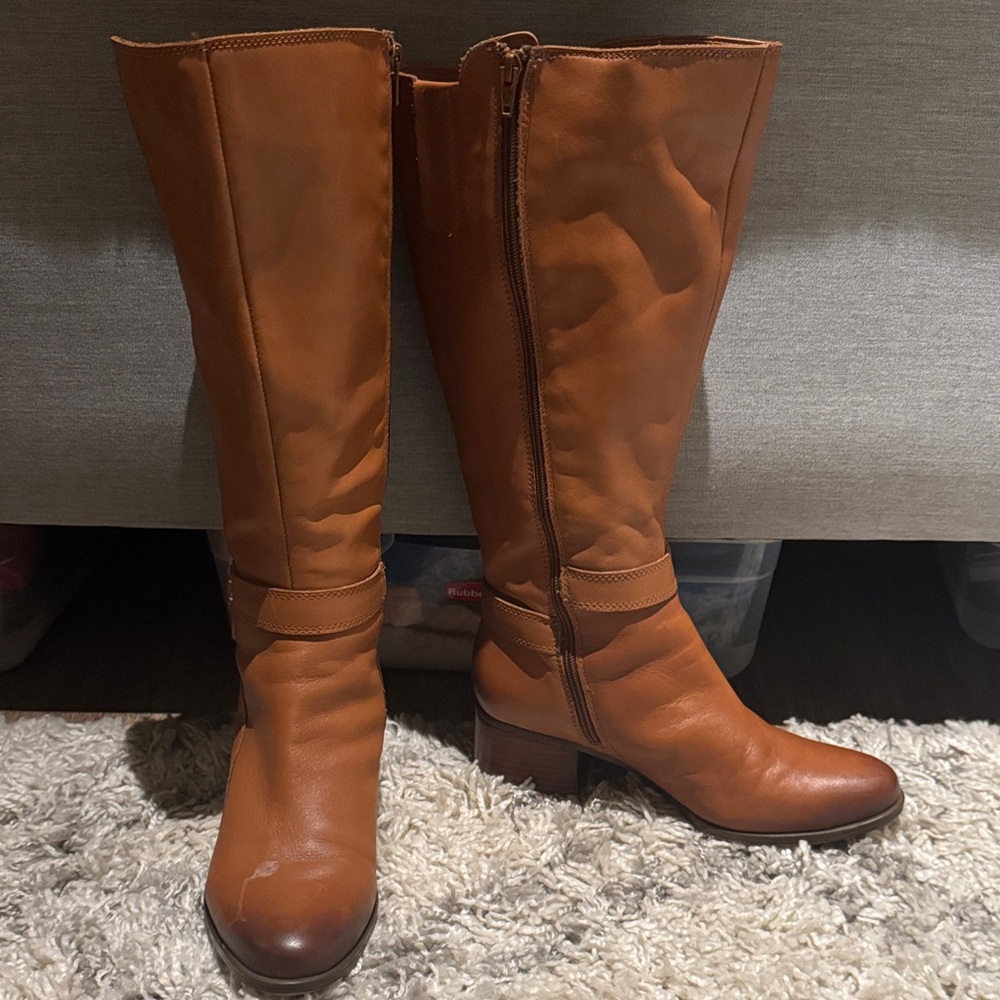 Naturalizer Tan Heeled Boots